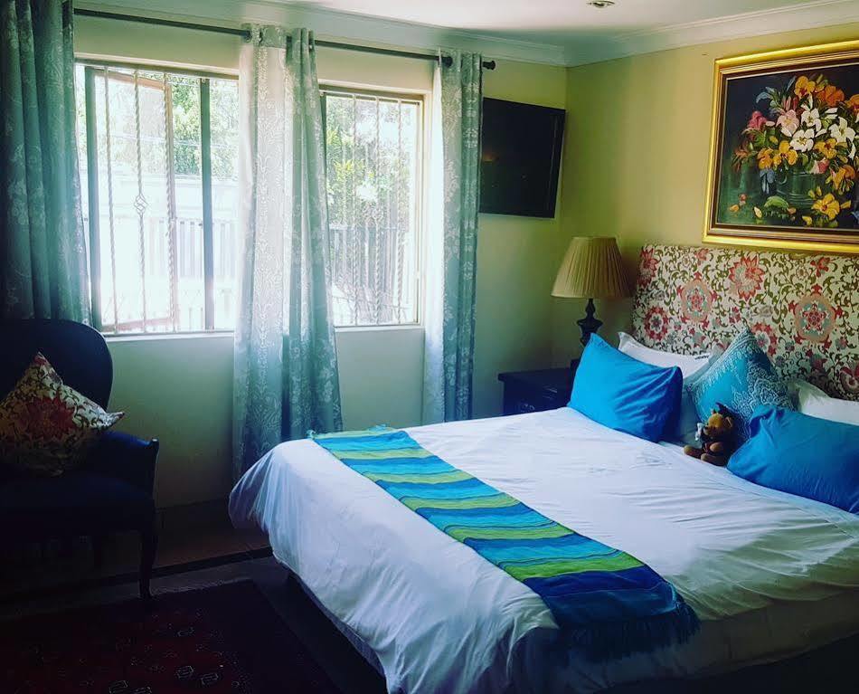 Elizabeth Manor Guest House Йоханесбург Екстериор снимка